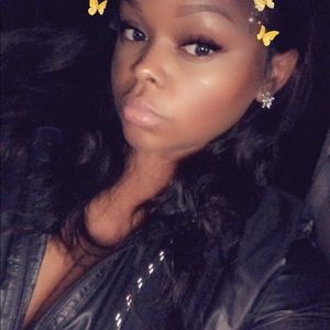 Meet your Posher, Bria